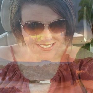 Meet your Posher, Nikki